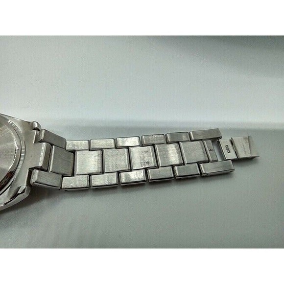 NY & C, ALL SILVER QUARTZ WRISTWATCH 15823 107 - Picture 10 of 12